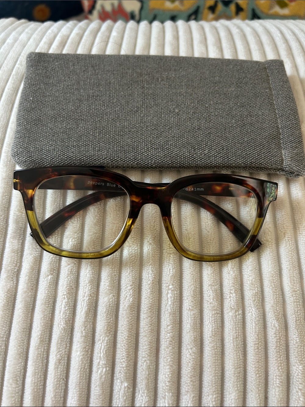 Peepers Women’s Tortoiseshell and Olive Green Blue Light Reading Glasses. 1.75